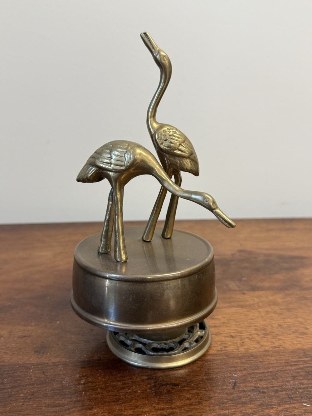 Vintage Brass Crane Heron Rotating Wind Up Music Box Bird Figurine 7"